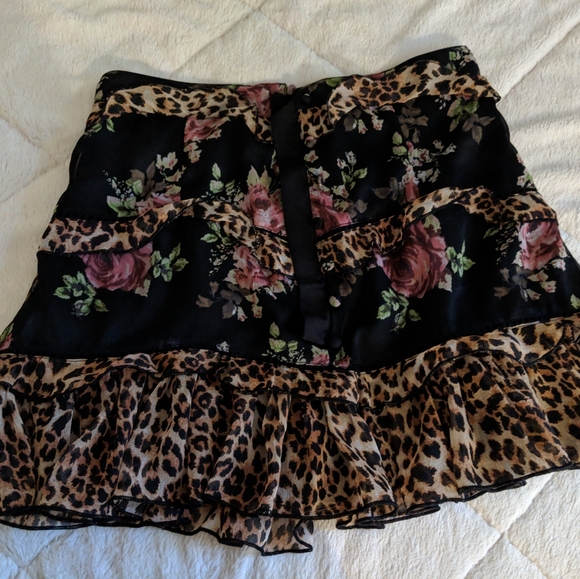 Asos Design leopard and floral ruffle skirt - Picture 6 of 6